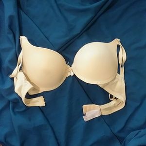 32 b bra